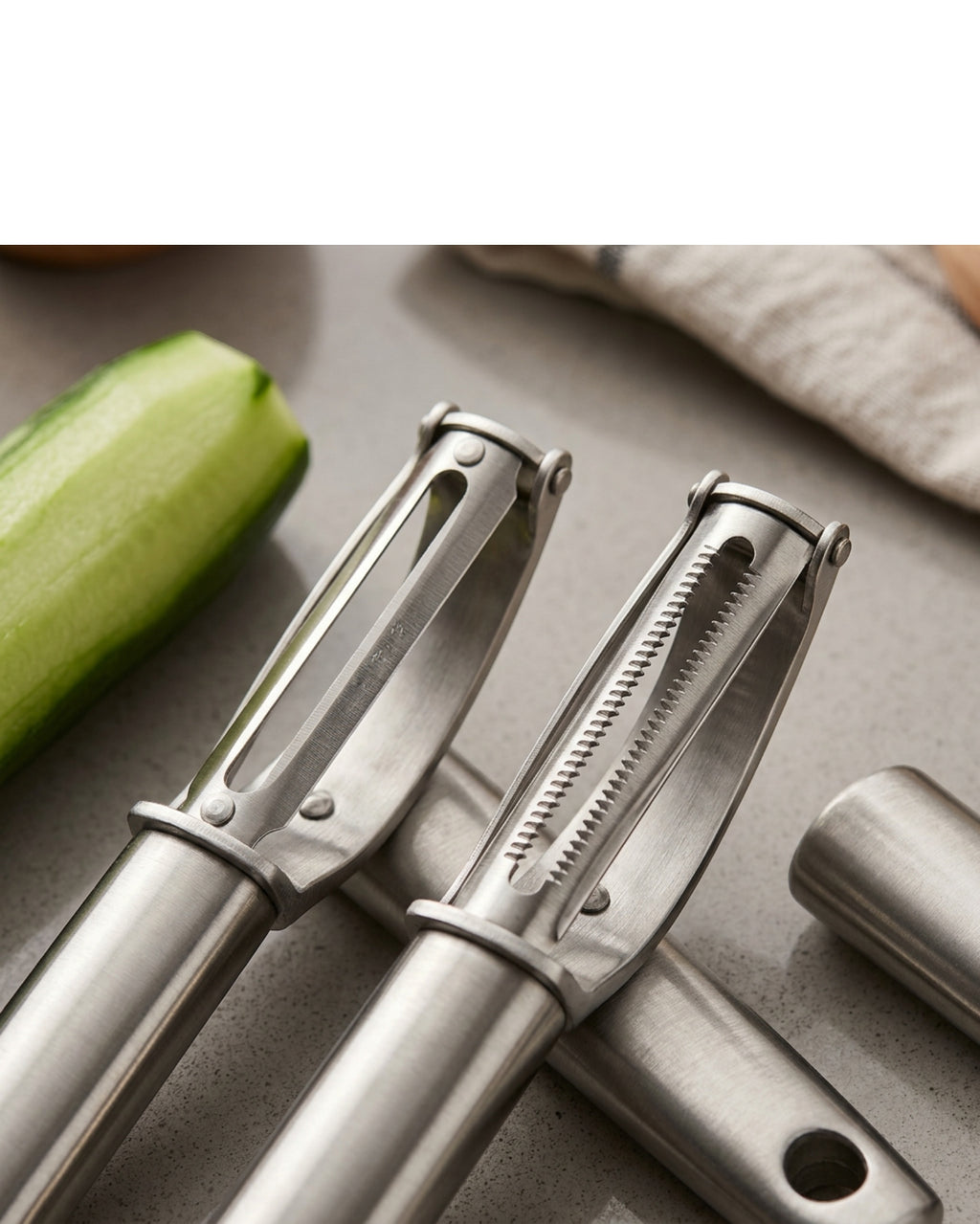 OLONO Stainless Peeler Set Brushed 2 Piece With Hanging Holes